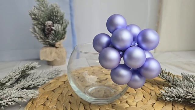 ГРОЗДЬ стеклянных матовых шариков на проволоке 12 шаров по 25 мм цвет: нежно-голубой 2000707