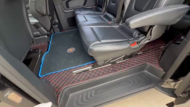 Видео обзор Mercedes-Benz V-class