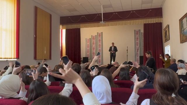 Музыкальный праздник в стенах школы — солисты Госфилармонии им. А. Хамхоева выступили перед учащимис