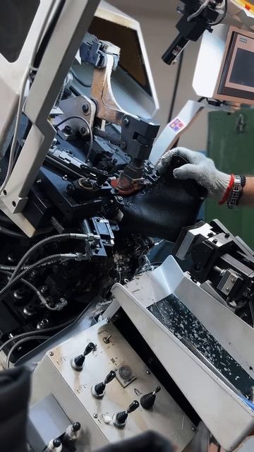 Производство обуви ХСН