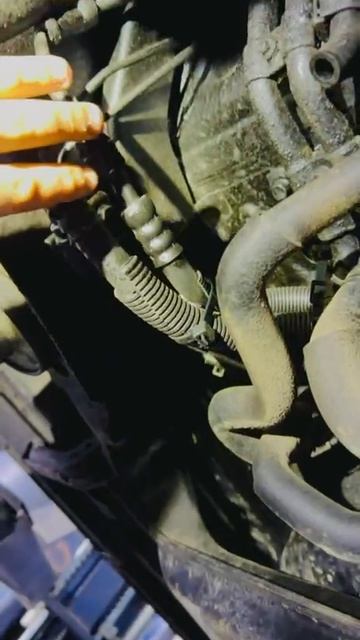 Митсубиси Паджеро 4 задний контур кондиционера! Mitsubishi Pajero 4 трубки заднего контура