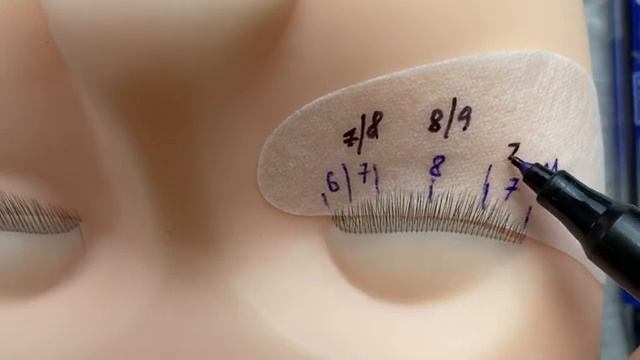 Маскара с цветом М изгиб