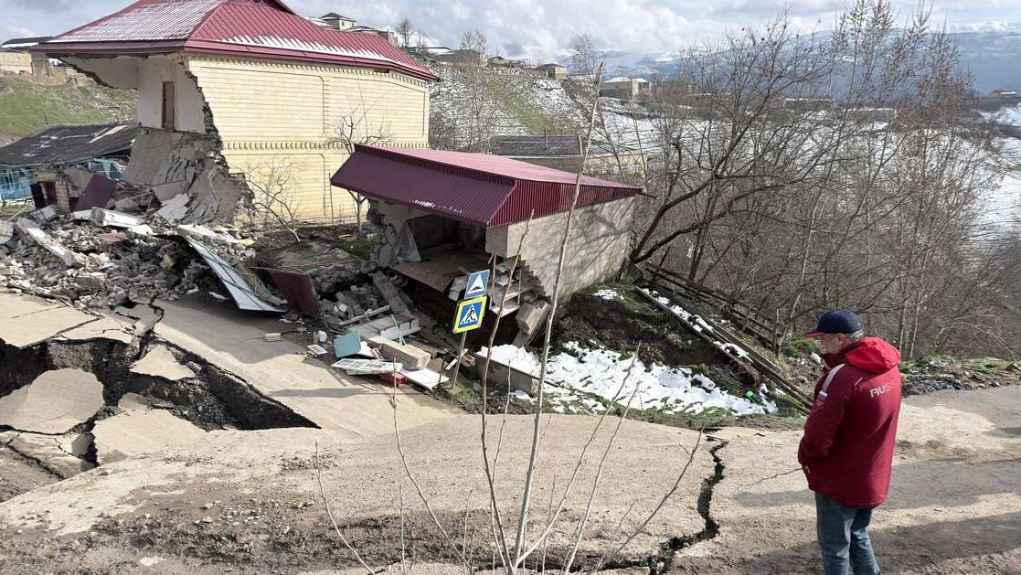 Не менее 200 жилых домов повреждены из-за оползней в горах Дагестана