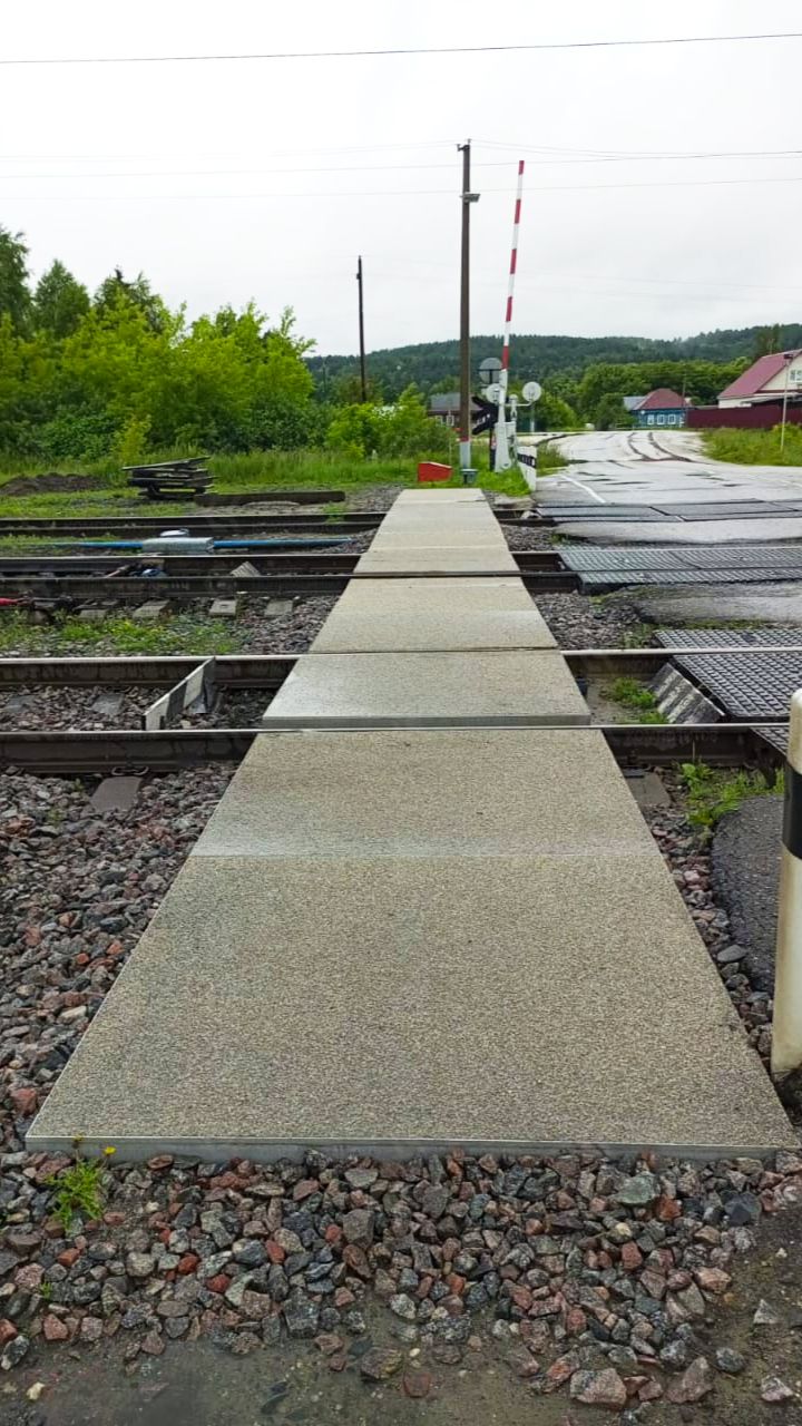 Настил композитный пешеходный через жд пути РДСМ.668449.00.00