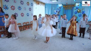 Поют и танцуют звёзды выпускного детского сада - вы помните свой первый танец?