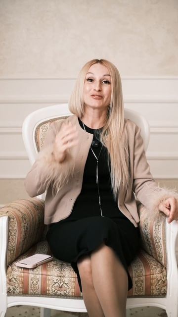 Зачем мазать те губы