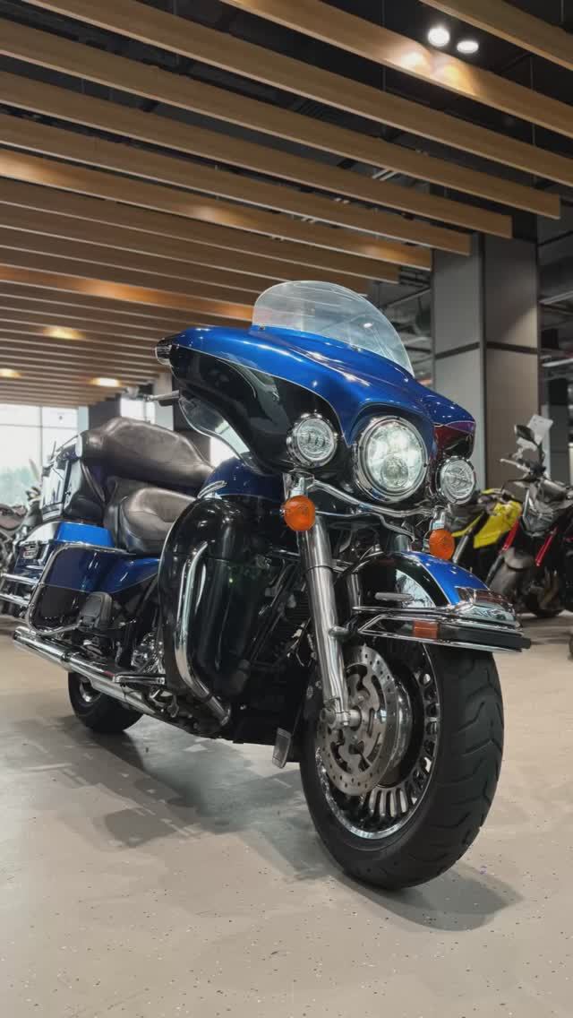 Harley-Davidson Ultra Limited (2010) VIN: 5HD1KEME7AB605292