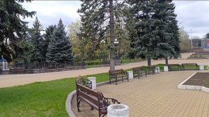 Донецк, парк Щербакова. Выход на центральную аллею. 15.04.2026.