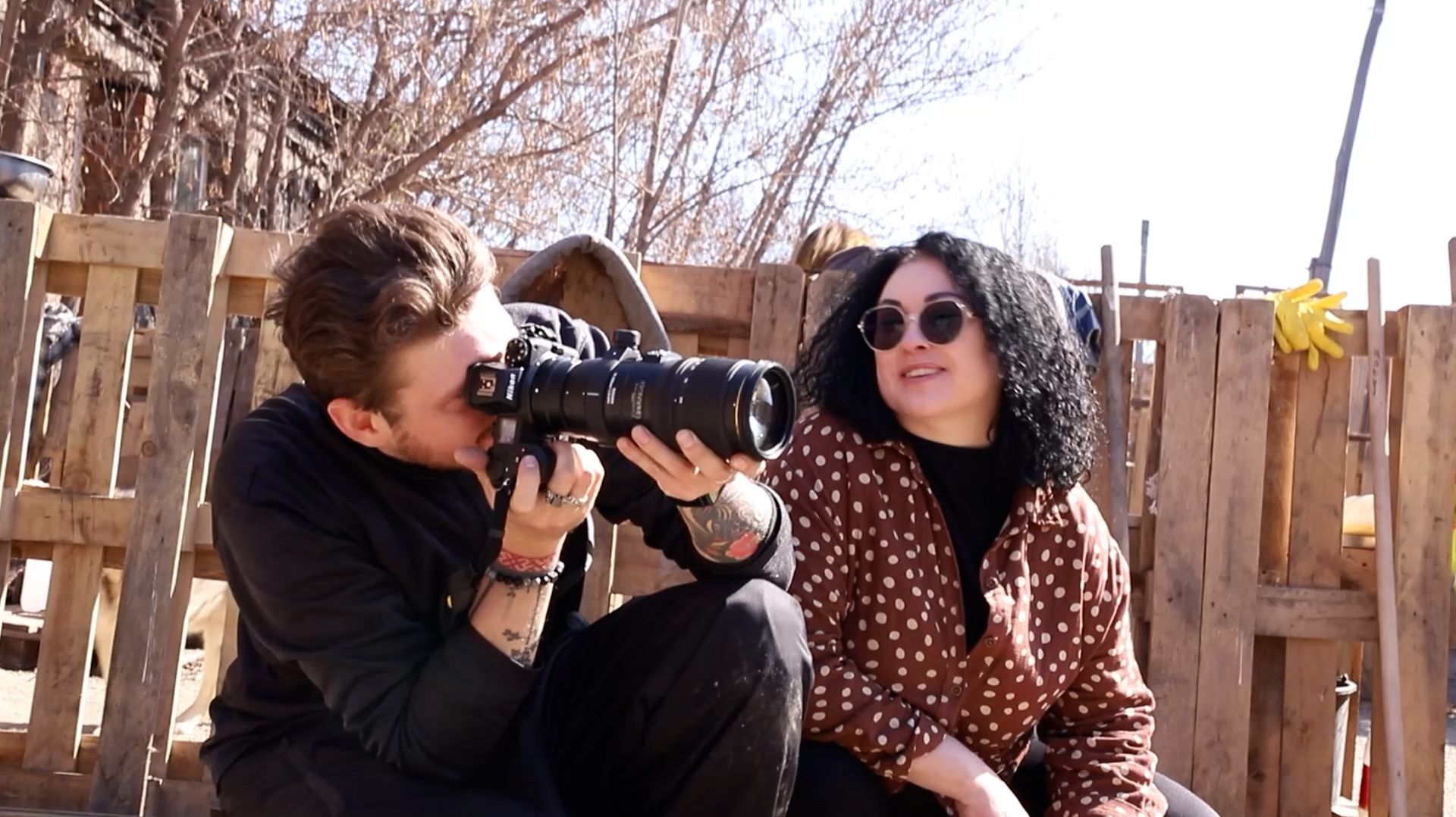 Уральская Сталь провела фотосессию питомцев приюта для бездомных животных.