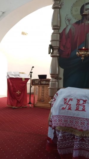 Божественная служба в храме Святой Троицы