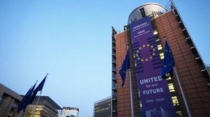 Захарова: ЕС нанес себе стратегическое поражение, введя санкции против России