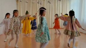 "Кыыс симэ5э"