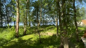 Площадка с шатром для мероприятий на   берегу Клязьминского водохранилища