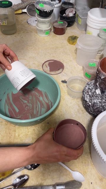 Наношу глазурь методом полива