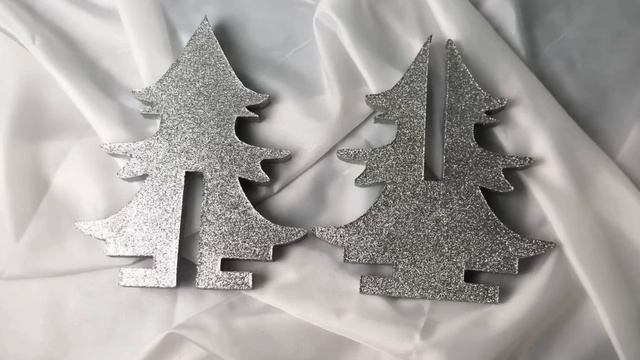 Елочное украшение ЁЛОЧКА ОБЪЕМНАЯ 3D с блестками пеноплекс серебряная 25 см ЕН-250-сер