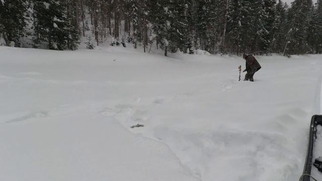 Рыбалка с товарищем в горной речке март 2026 год