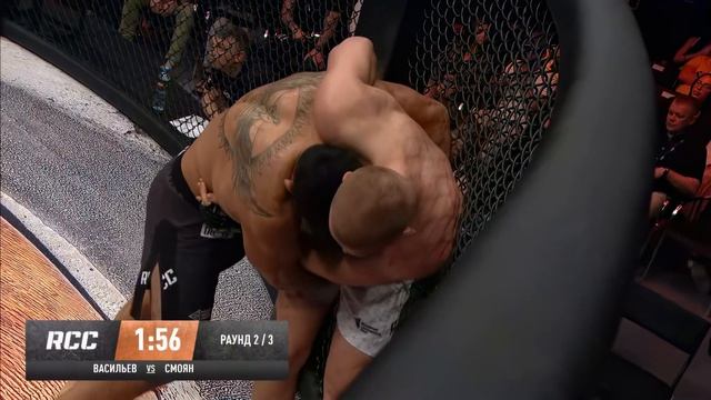 Васильев vs Симонян. Очень жёсткий бой.