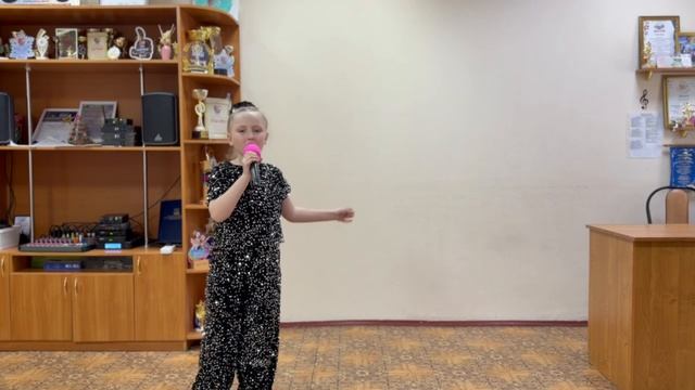 Дуванаева Ясения 7 лет 