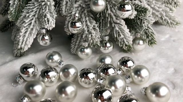 Стеклянные шары ДЕЛЮКС матовые и глянцевые, цвет: серебряный, 25 мм, упаковка 24 шт., 010223