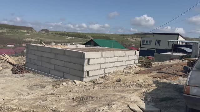 Делаем цоколь из ФБС блоков. Строим дома по доступной цене