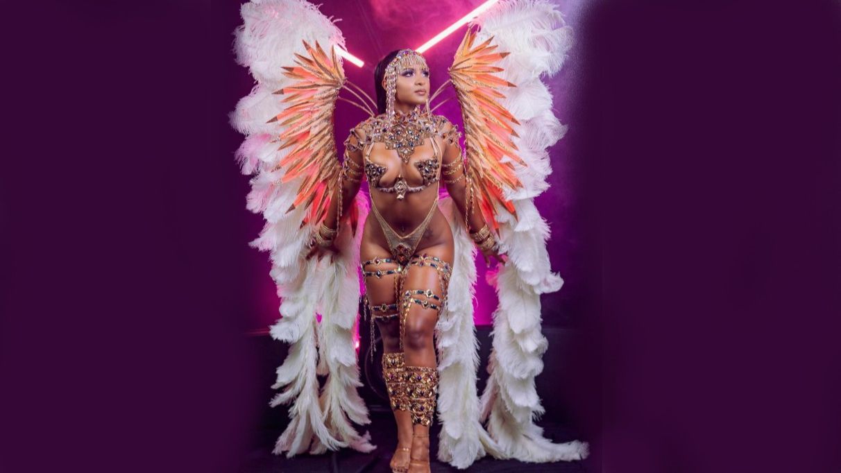 Kirenia ~ La Vida Es Un Carnaval ( si si si )