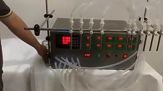 Машина дозатор для розлива жидкостей GFK-600