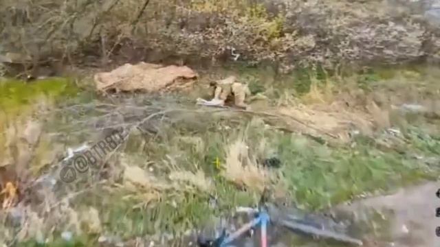 В ВСУ появились женщины-штурмовики на велосипедах 🚲