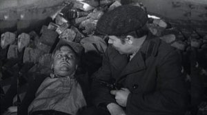 НАДО БЫ ПРОДАТЬ ЗОЛОТИШКО...