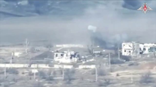 🇷🇺💥Экипажи танков Т-90М «Прорыв» уничтожили опорник с личным составом ВСУ...