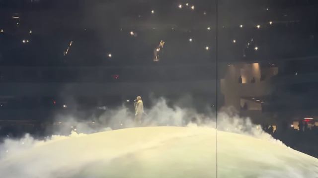 Silver Night  Kanye West   Клип.