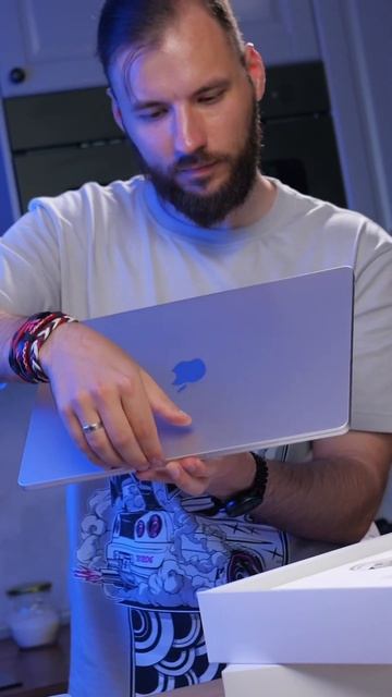 Распаковка MacBook Air 15"✨ смотреть онлайн