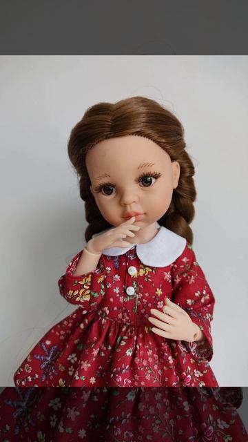 Платье с воротничком для кукол Паола Рейна.