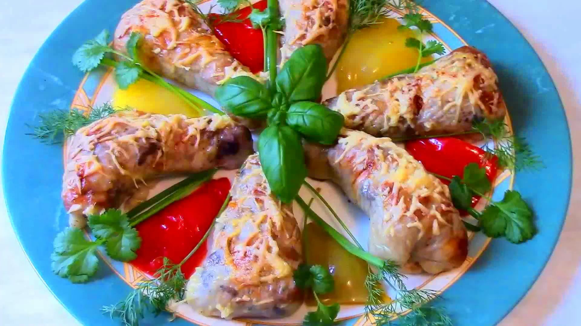 Как приготовить фаршированные куриные ножки для праздничного стола.