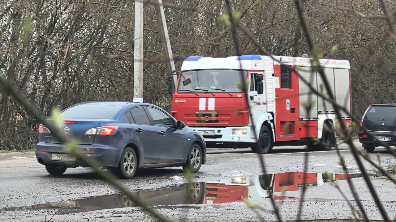 В Воскресенске пожарные предотвратили распространение огня при возгорании газопровода