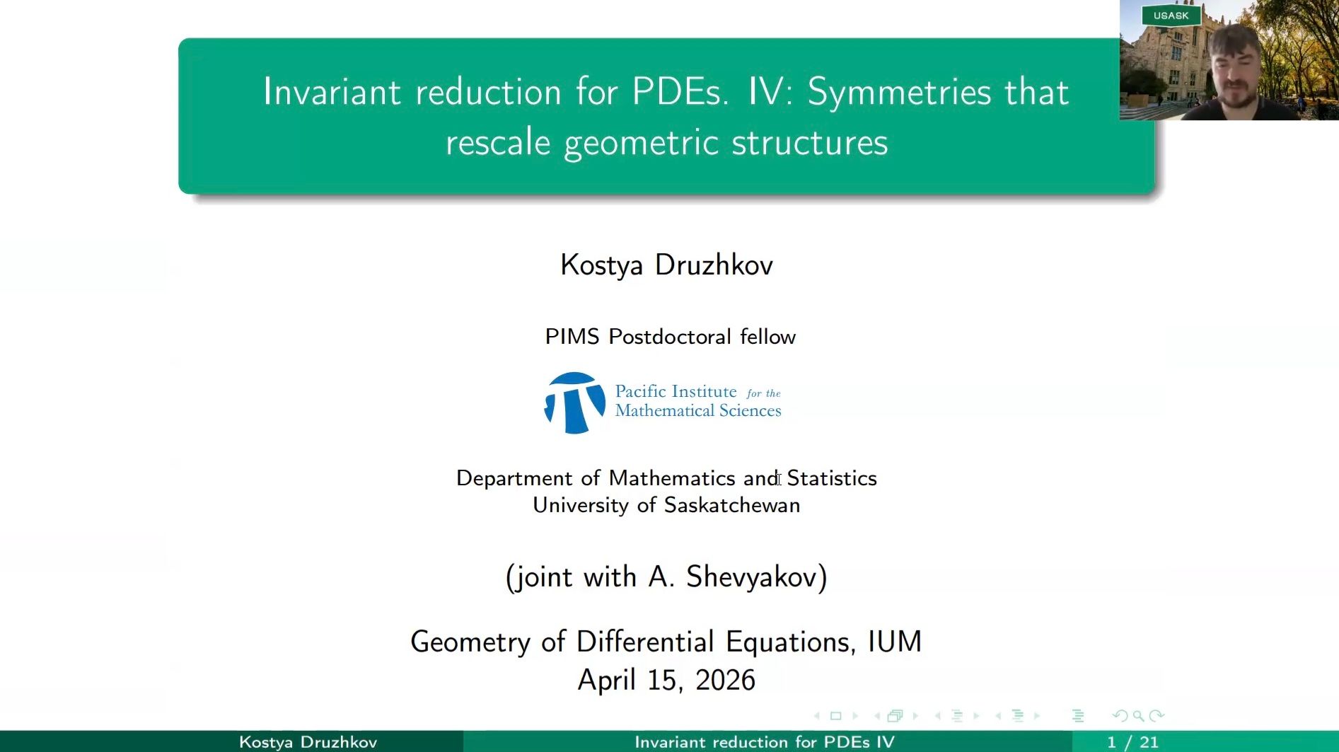 Seminar GDEq. Invariant reduction for PDEs. IV: Symmetries that rescale geometric structures