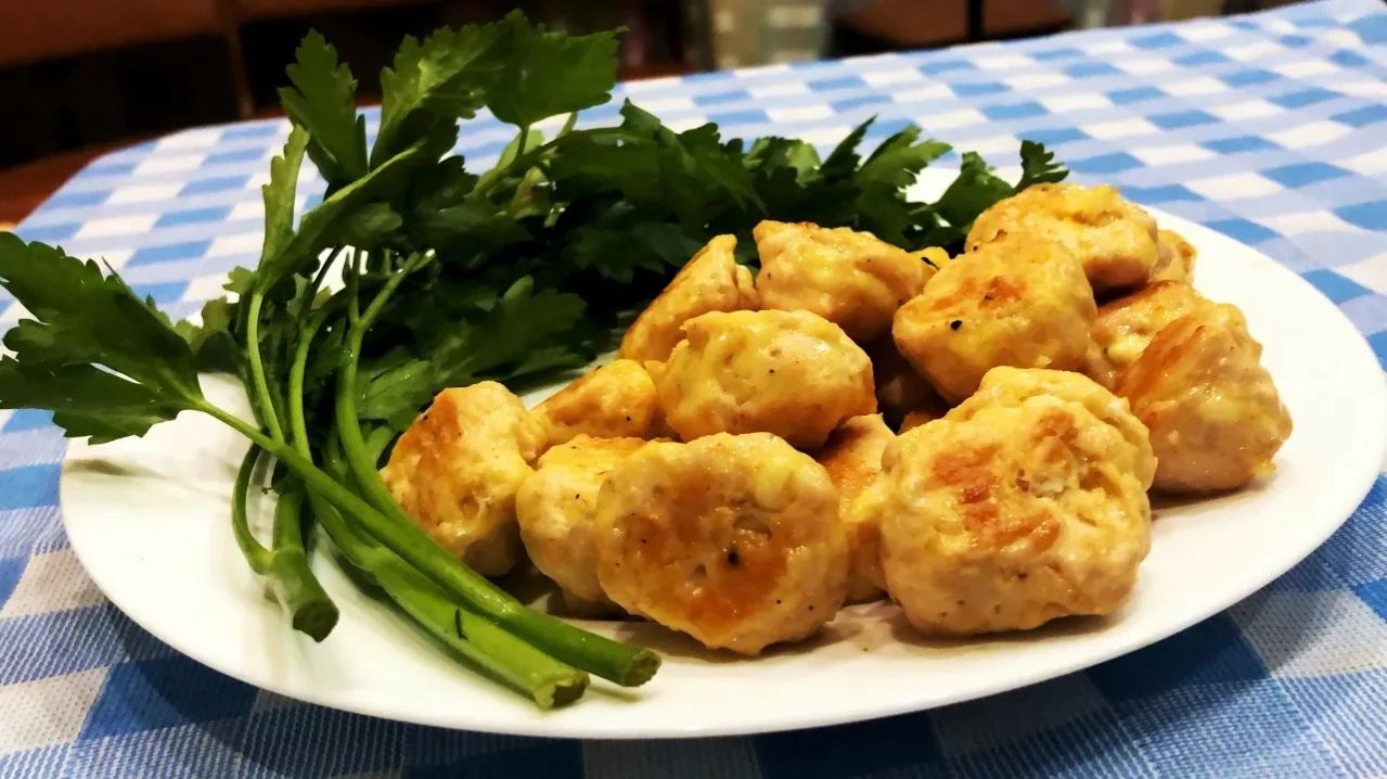 Как приготовить Куриные Шарики с Сыром в духовке. Ленивый ужин просто и быстро.