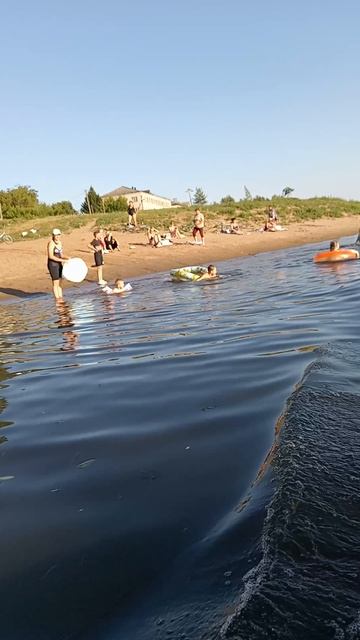 Аркуль летом 25 года с Вятки в затон на лодке.