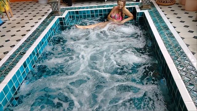 А чего бы и не побалдеть!