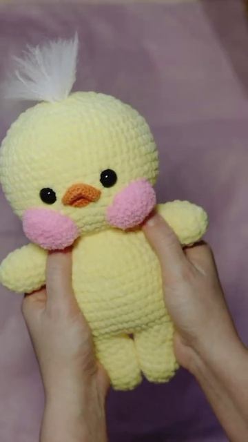 Утёнок из плюшевой пряжи крючком лалафанфан lalafanfan амигуруми вязание вязаниеигрушек