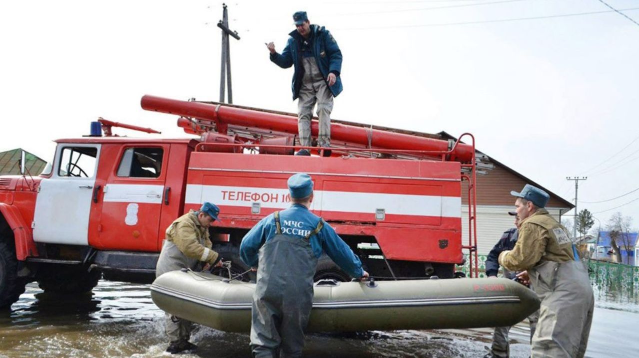 Махачкалу и Чечню освобождают от паводковых вод и проводят дезинфекцию территорий