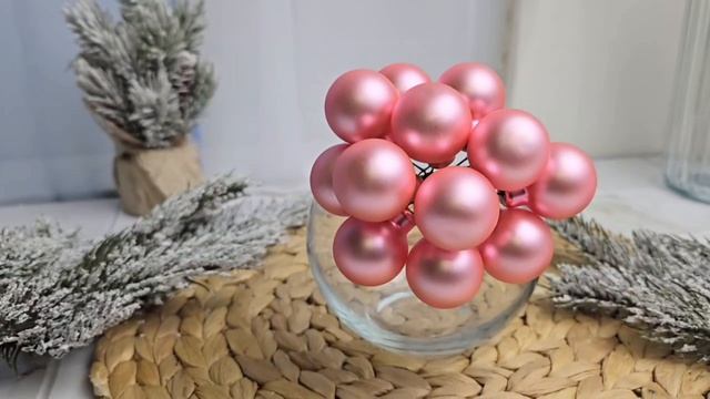 ГРОЗДЬ стеклянных матовых шариков на проволоке 12 шаров по 25 мм цвет: светло-лиловый 2000696