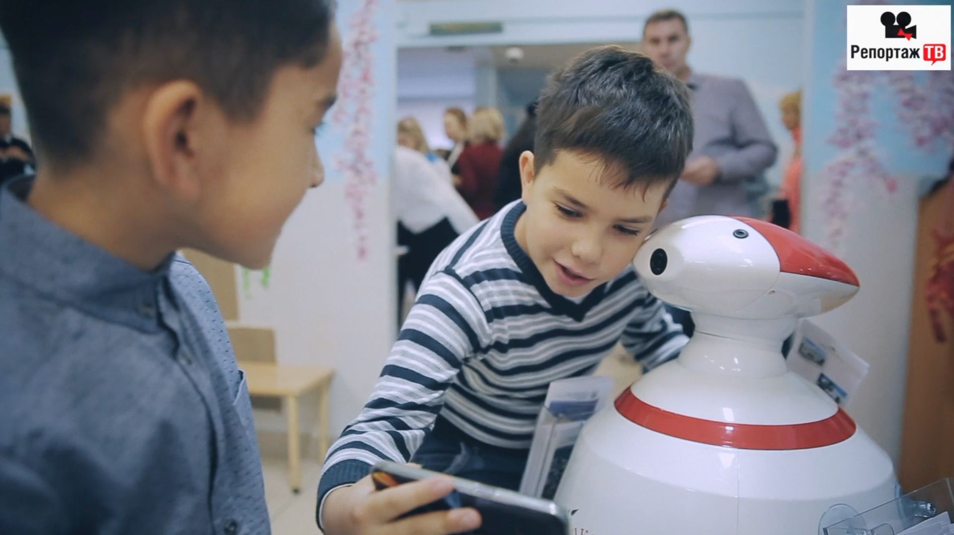 Роботы уже в школе - что они могут и какой от них толк?