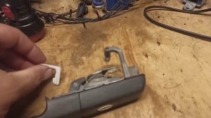 Как продлить и уберечь дверную ручку б3 пассата от быстрой поломки. Почему ломаются ручки б3 пассата