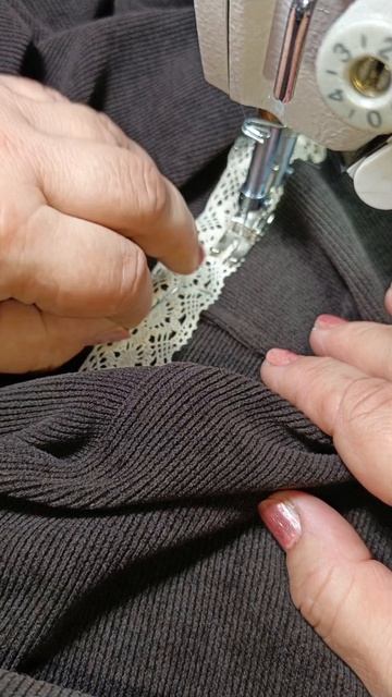 Хочу украсить преобразить этот брючный костюм