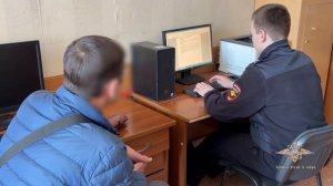 В Ачинске полицейские установили мужчину, нанесшего телесные повреждения школьнику