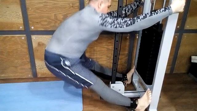 растяжение квадратной мышцы поясницытрапецевидной и широчайшей мышц