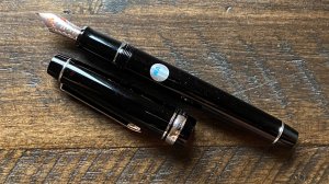 Перьевая ручка Pilot Custom Heritage 912 с необычным изогнутым пером WA