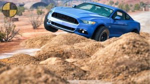 Машины едут по песчаным кучам | BeamNG Drive