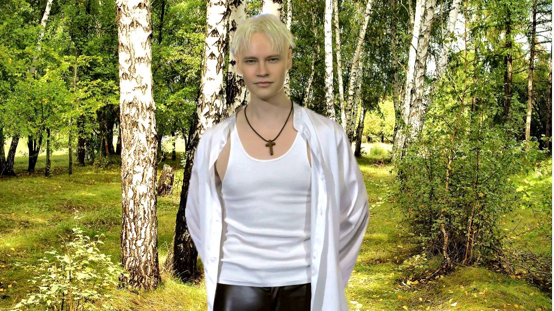 В его улыбке...