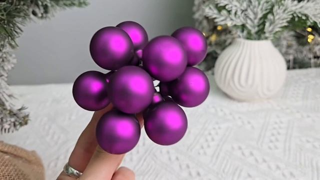 ГРОЗДЬ стеклянных матовых шариков на проволоке 12 шаров по 25 мм цвет: королевская фуксия 2000698